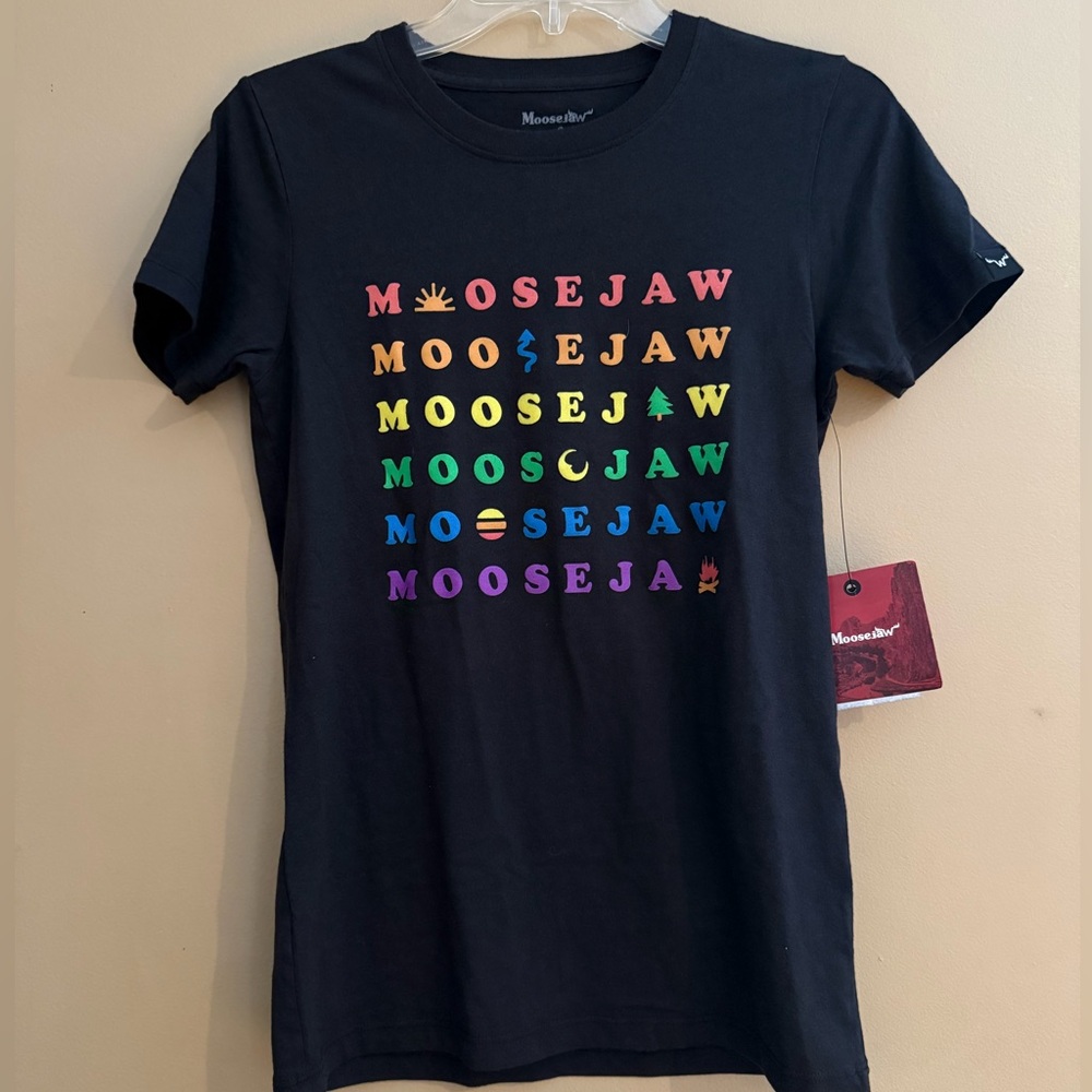 Moosejaw women’s small shirt new